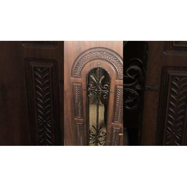  Vikont : дверь со стеклопакетом и ковкой 